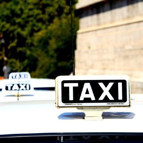 Taxi
