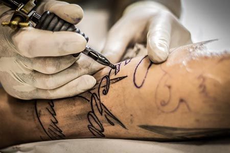 Tatuaggio e piercing