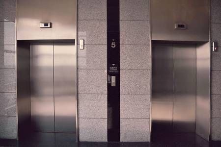 Comunicazioni messa in esercizio ascensori - ascensori-card.jpg