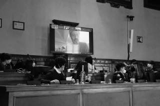 ragazzi che prendono parte al consiglio comunale